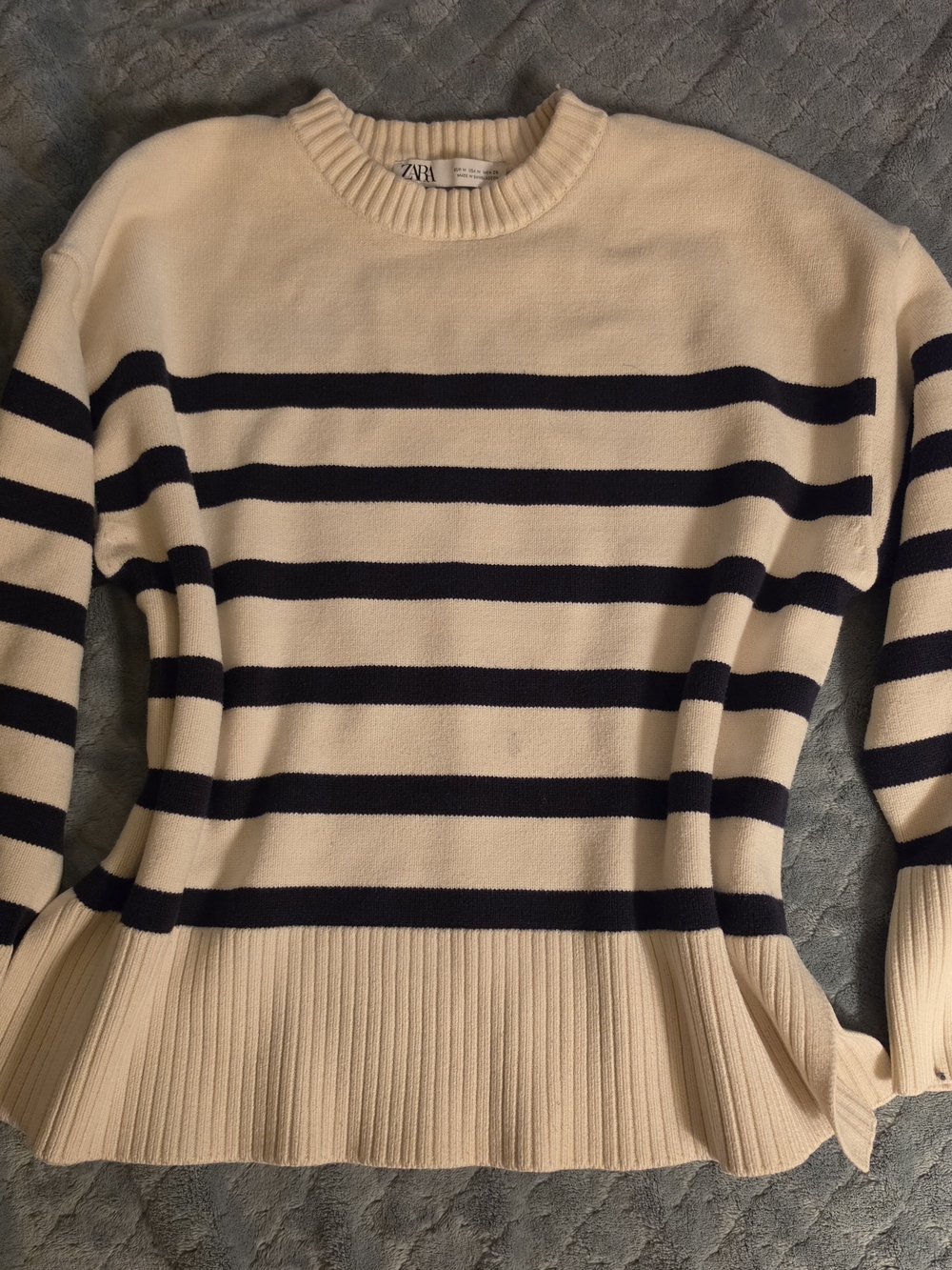 Zara Oversized Cream & Navy Blue Striped Knit Sweater - Medium